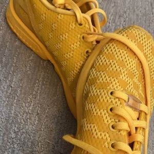 Addias yellow fade sneakers